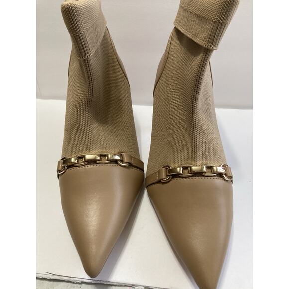 New Bella Knit Kitten Heel Ankle Boot With Pointed Toe And Decorative Gold Chain - Picture 2 of 5